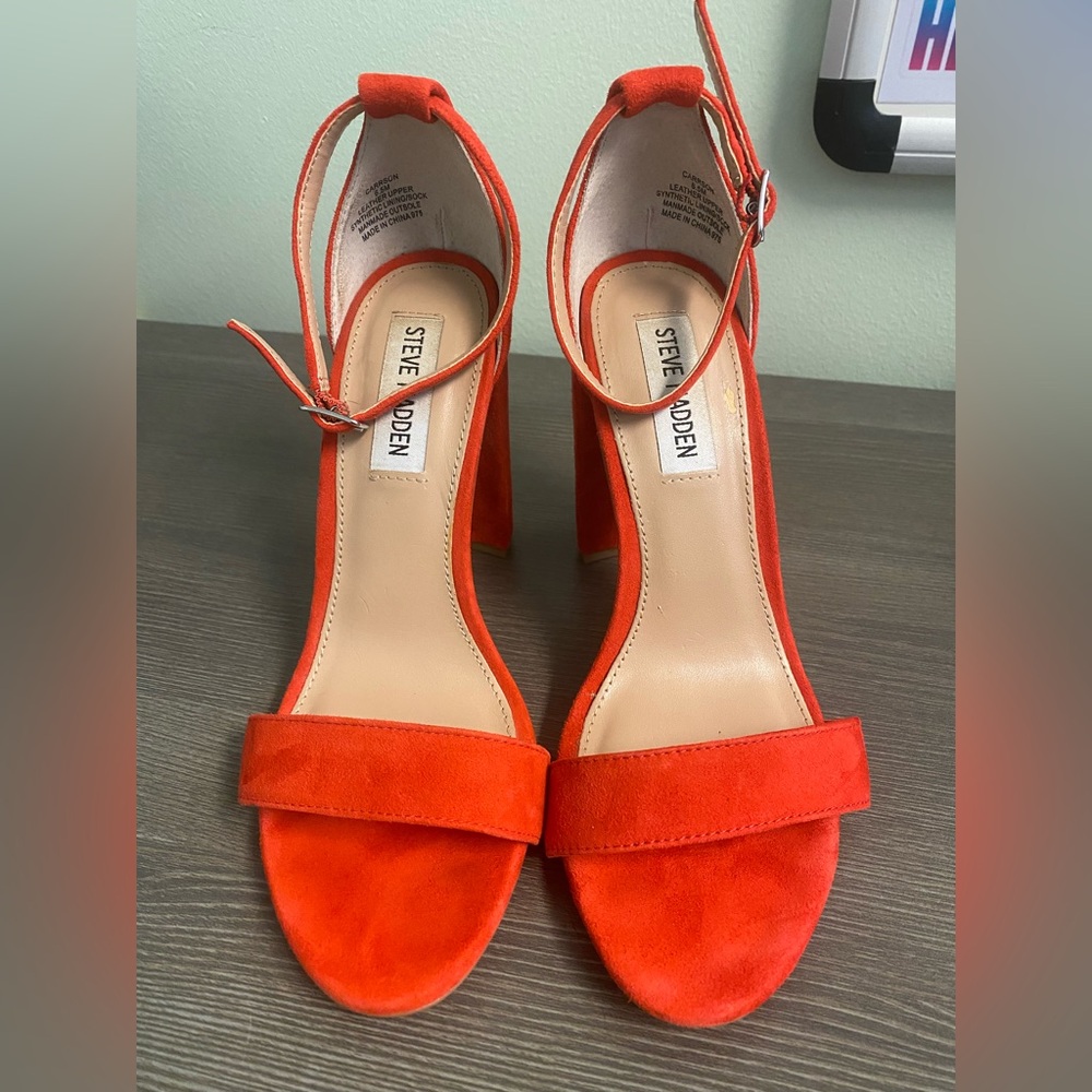 Steve Madden Red Suede Carrson Heels Size 6.5